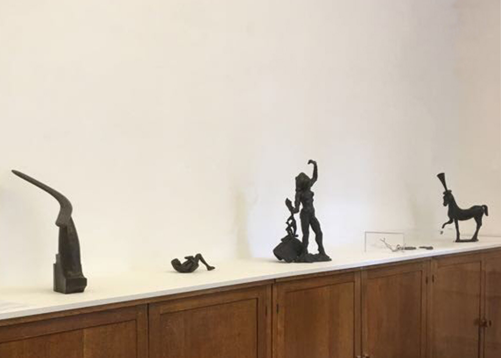 BARRY FLANAGAN SMALL BRONZES GALERIE LELONG