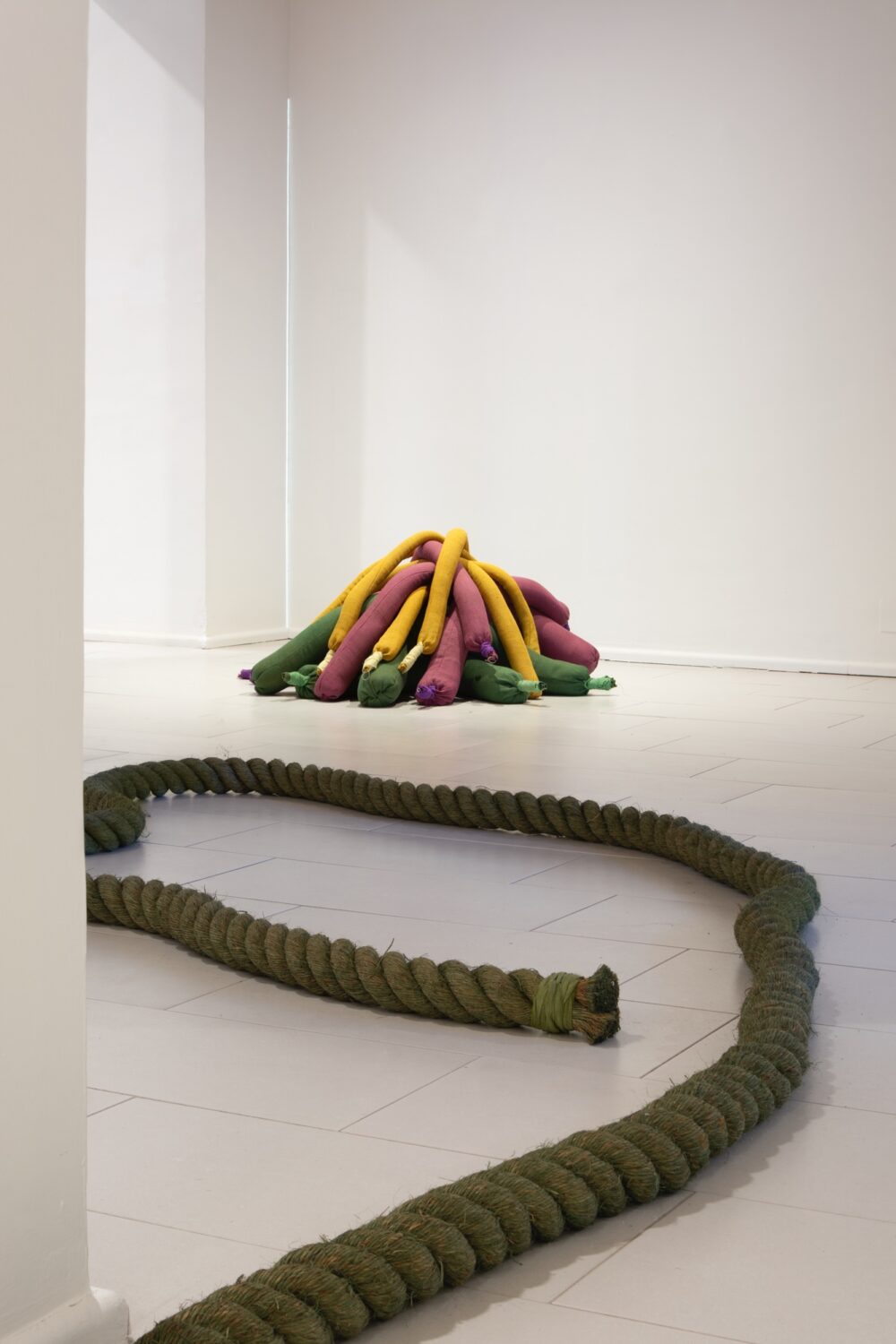 Photography by The Estate of Barry Flanagan courtesy Plubronze